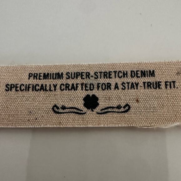 Lucky Brand- "Sofia Boot" Jeans Medium Huston Wash Slight
Distressing- Size 6/28 - Picture 11 of 13